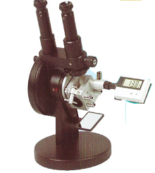 ABBE REFRACTORMETER